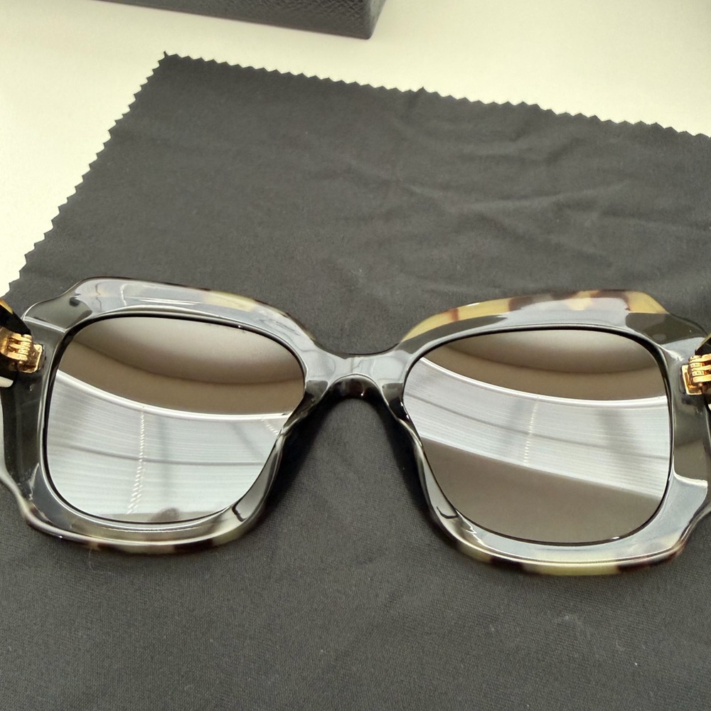 Prada Tortoise Shell Sunglasses - Picture 12 of 16